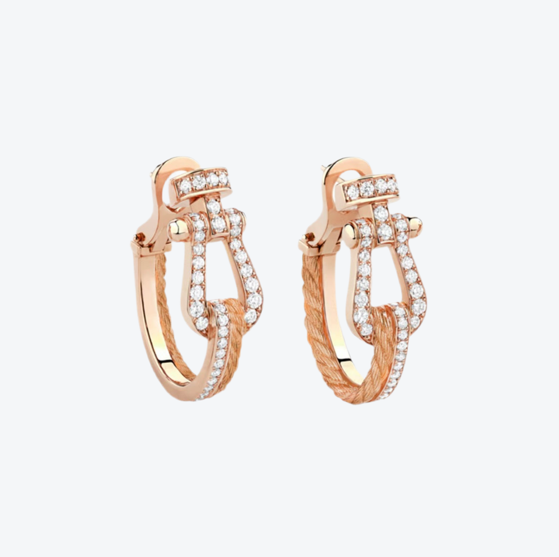 עגילי יוקרה בגוון זהב ורוד עם שיבוץ זירקונים ועיצוב חוט קלוע ייחודי