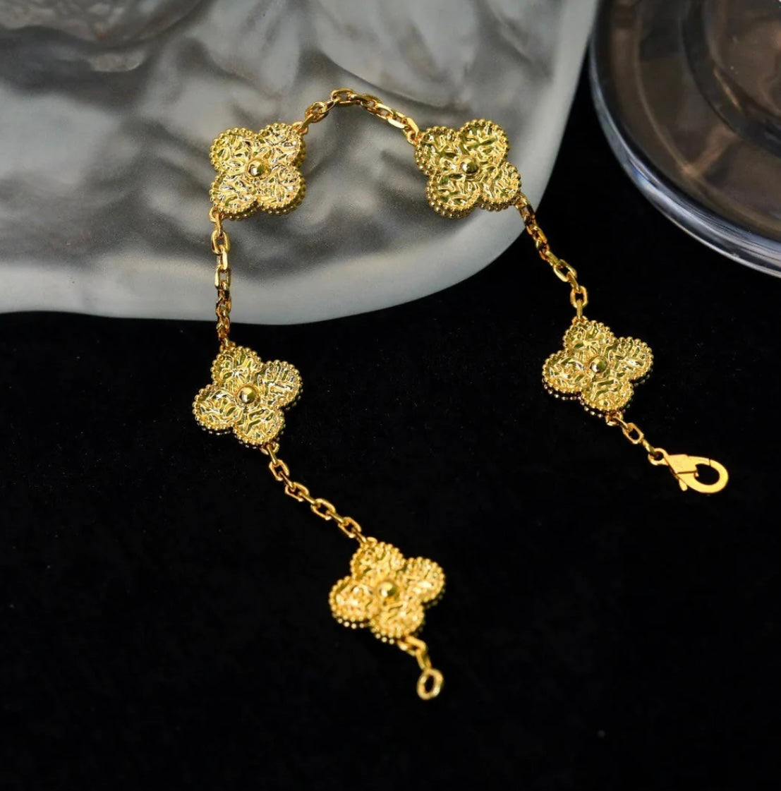 Armband Kleeblatt mit 5 Kleeblättern in Farbton Gold