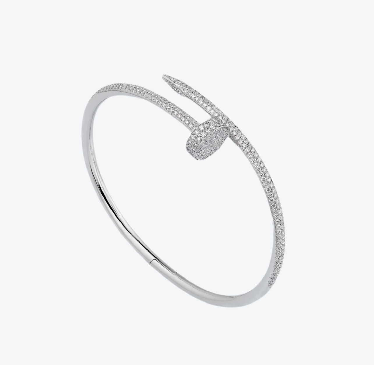 צמיד אלגנטי מסמר בגוון כסוף משובץ זירקונים נוצצים