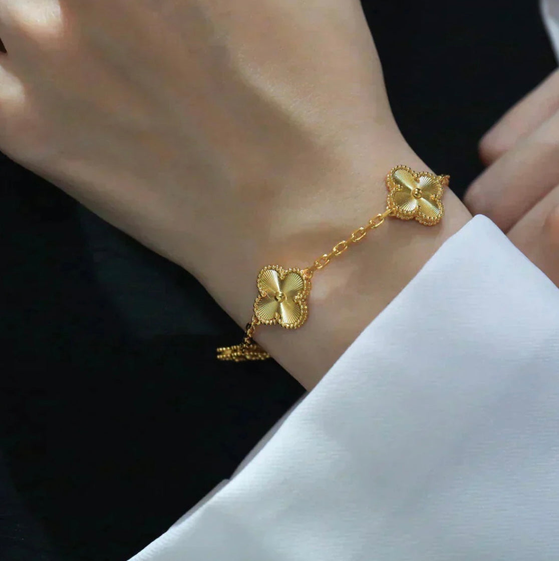 Kleeblatt-Armband mit 5 Kleeblättern in Gelb