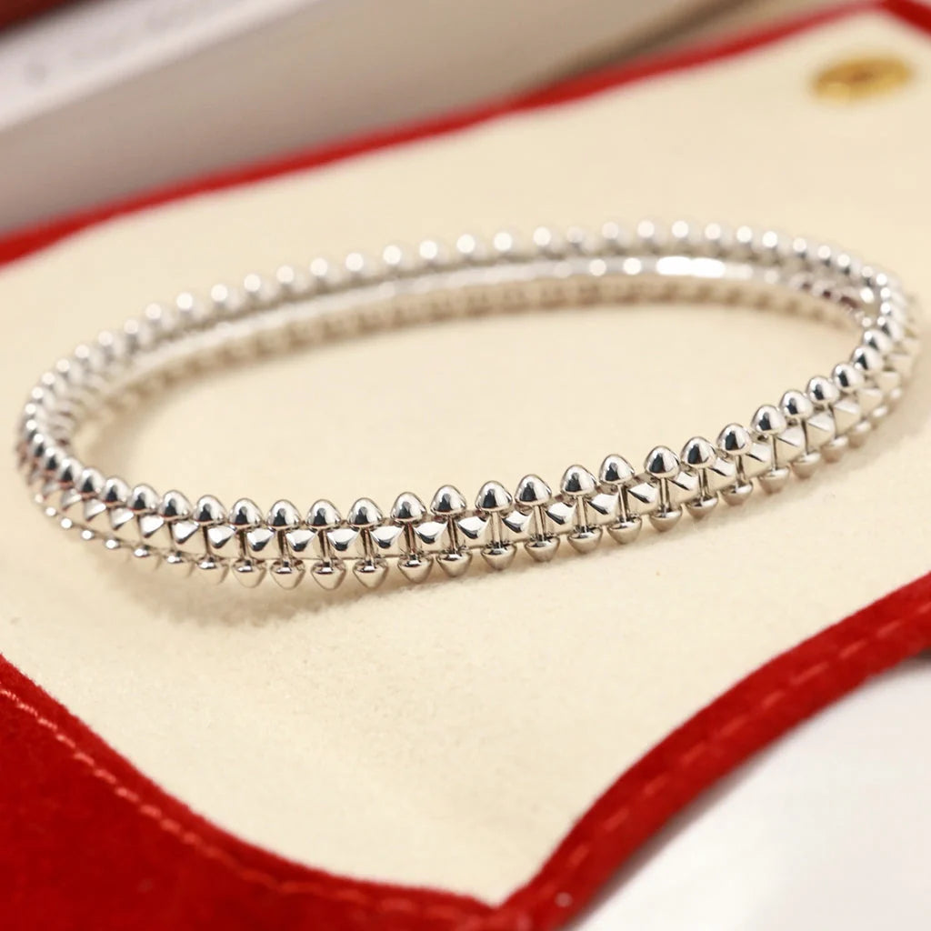 צמיד אלגנטי בגוון כסף מבריק בעיצוב יוקרתי — JEWELLUXE™