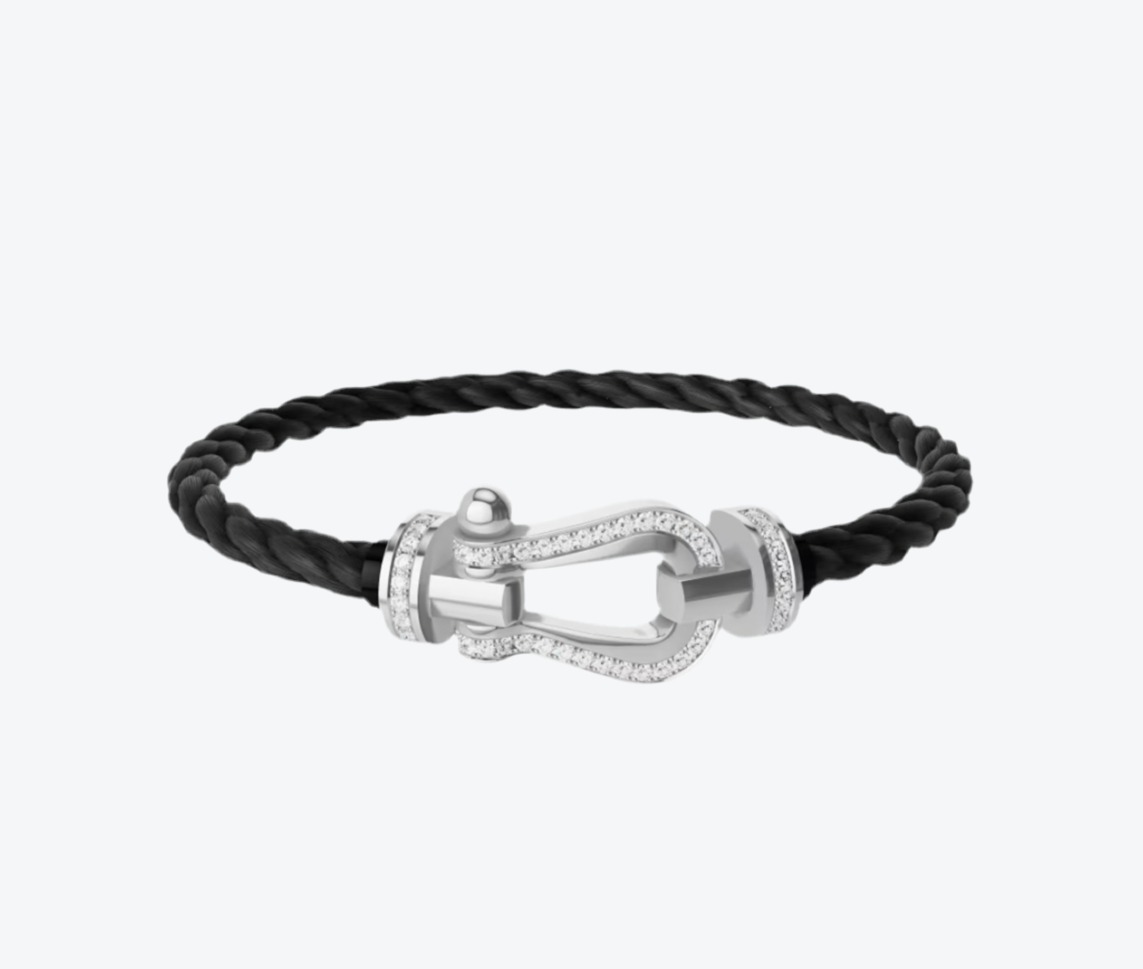 צמיד יוקרתי עם רצועת חבל שחורה ואבזם בגוון כסף משובץ בשורת זירקונים