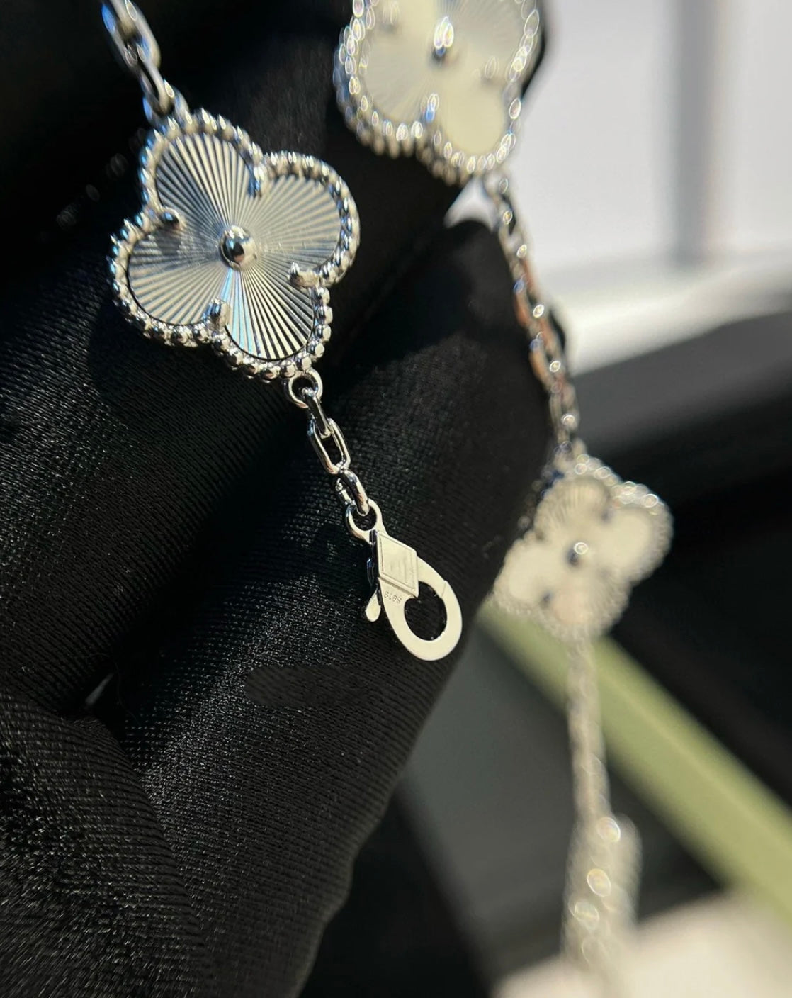 Kleeblatt-Armband mit 5 Kleeblättern in Silber