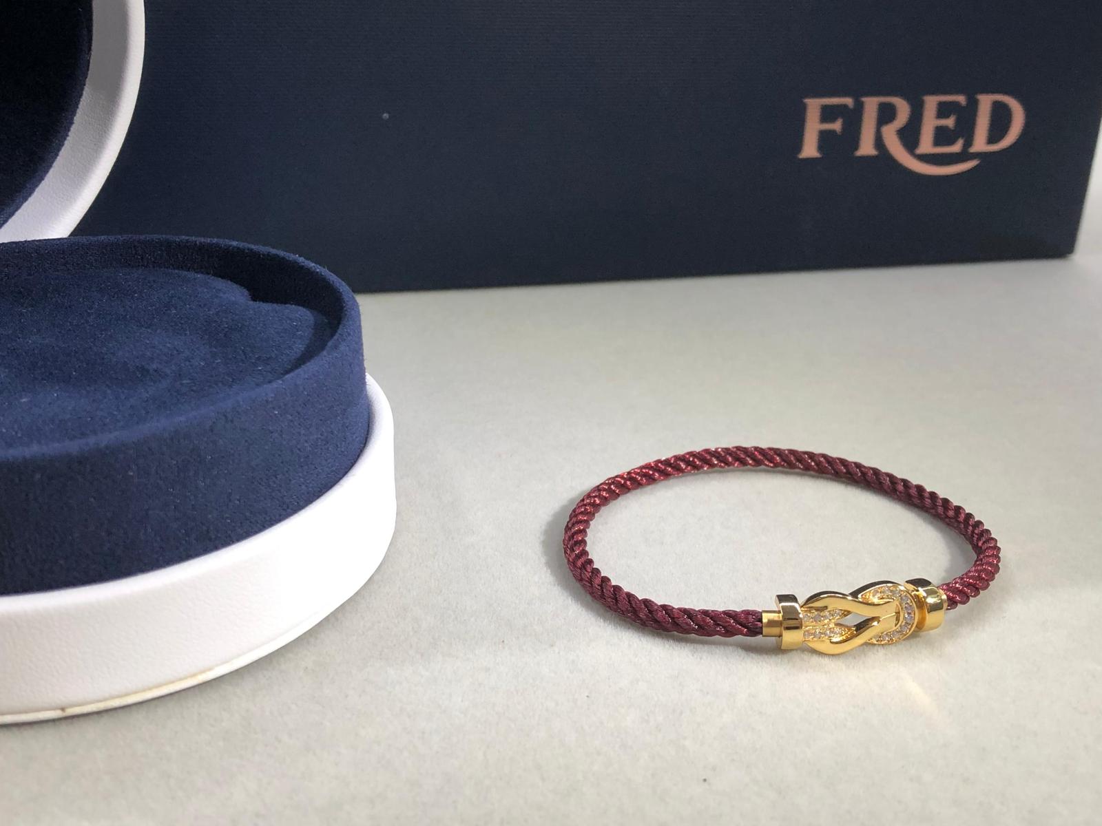 צמיד חבל בורדו יוקרתי עם אבזם בציפוי זהב צהוב 18K בעיצוב סמל האינסוף - Jewelluxe