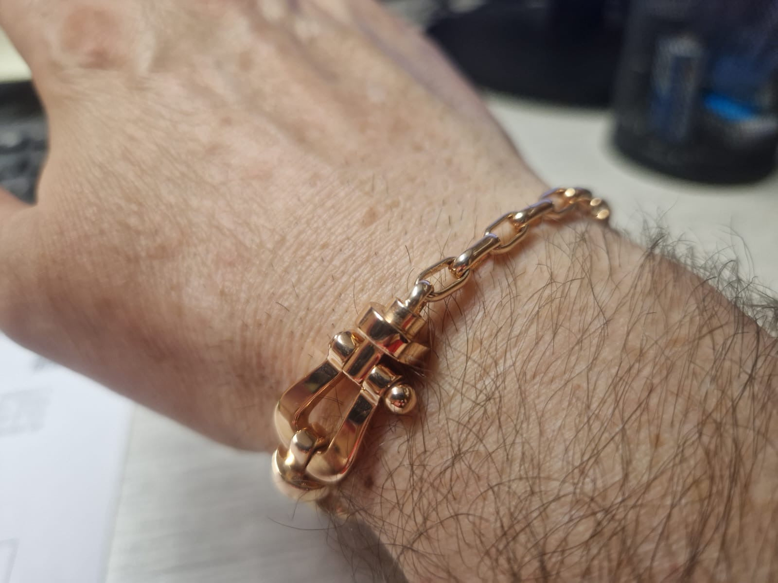 Luxury bracelet with a rose gold-tone link strap and a rose gold-tone clasp — JEWELLUXE™