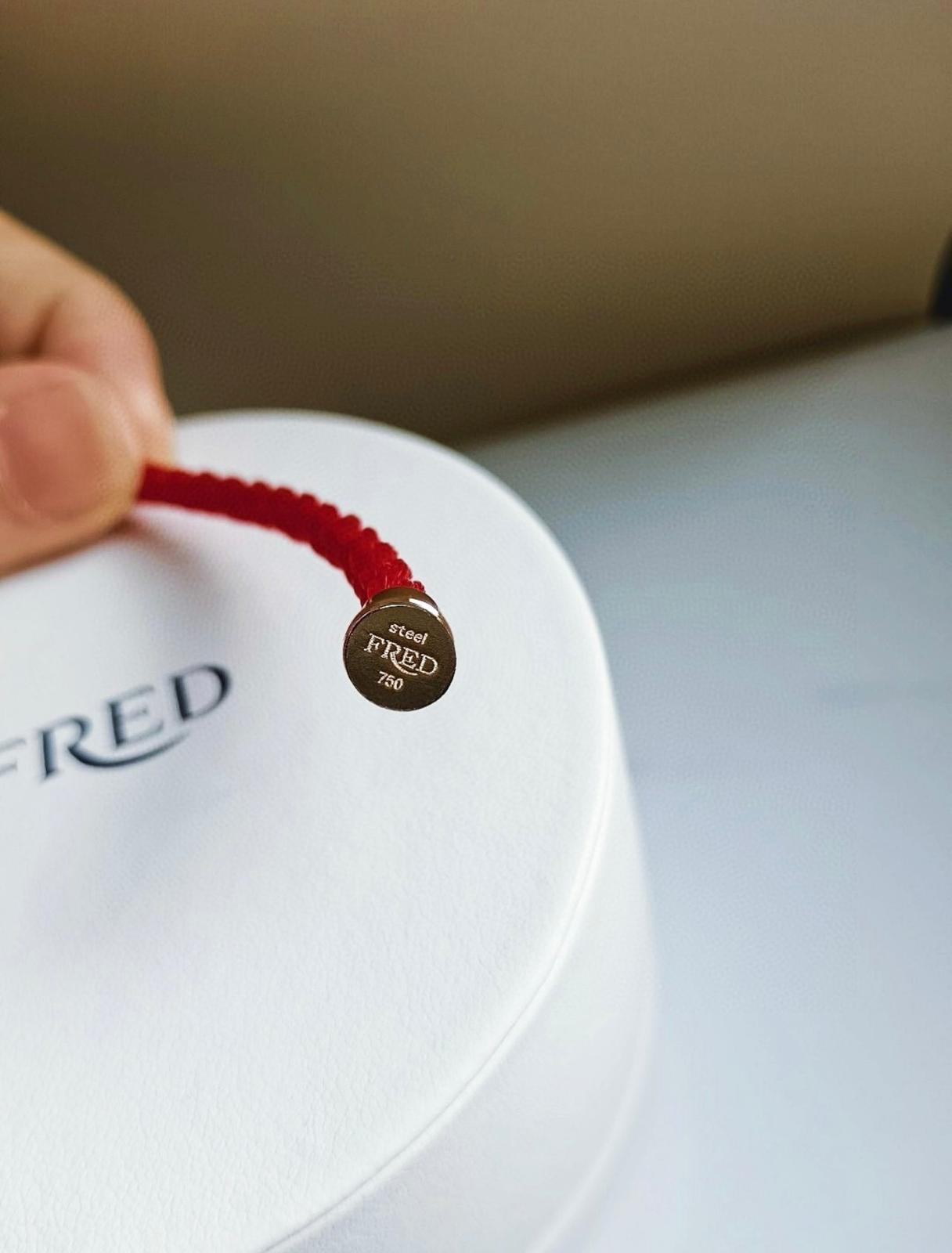 צמיד רצועת חבל אדום עם אבזם מצופה זהב ורוד 18K - Jewelluxe