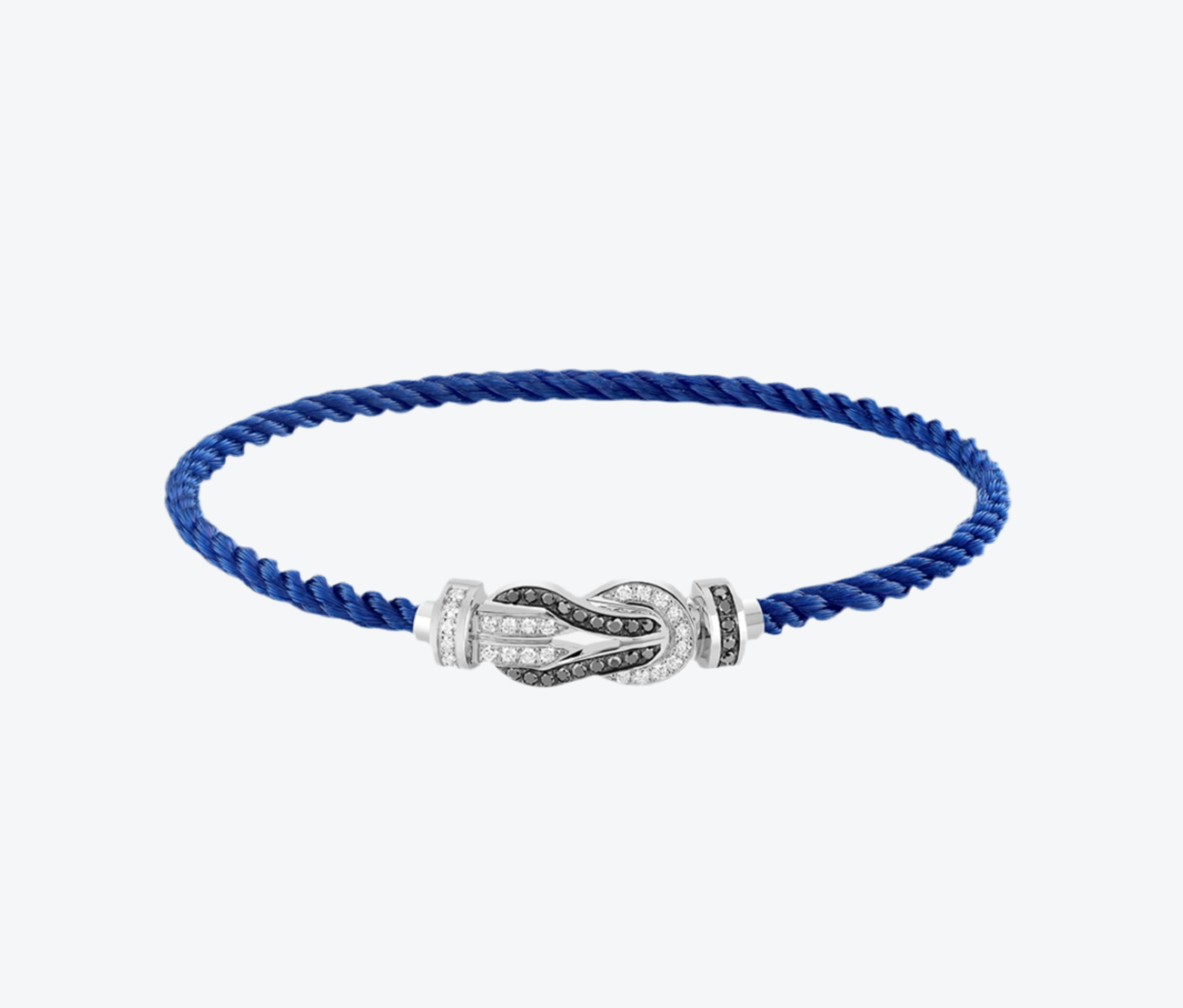 צמיד יוקרתי עם רצועת חבל כחולה ואבזם אינסוף בגוון כסף משובץ זירקונים נוצצים