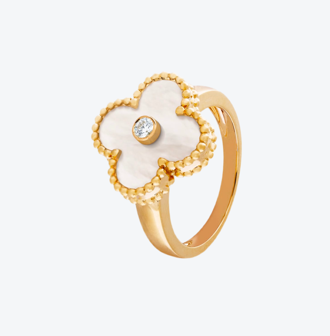 טבעת תלתן בגוון זהב – תלתן בגוון לבן עם זירקון נוצץ במרכז