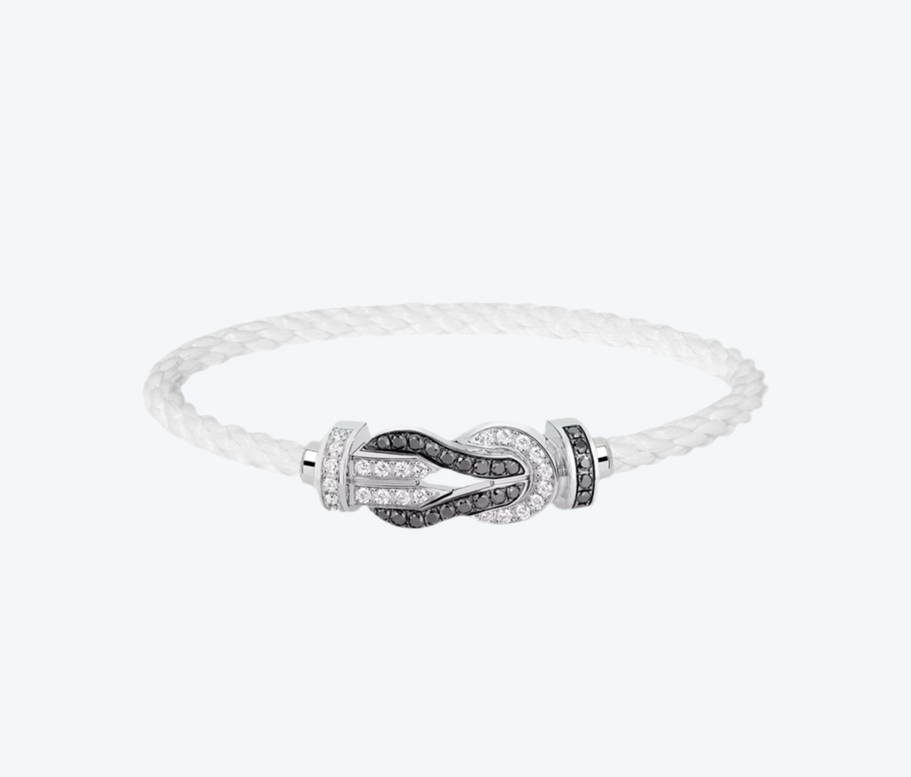 צמיד יוקרתי עם רצועת חבל לבנה ואבזם אינסוף בגוון כסף משובץ זירקונים נוצצים