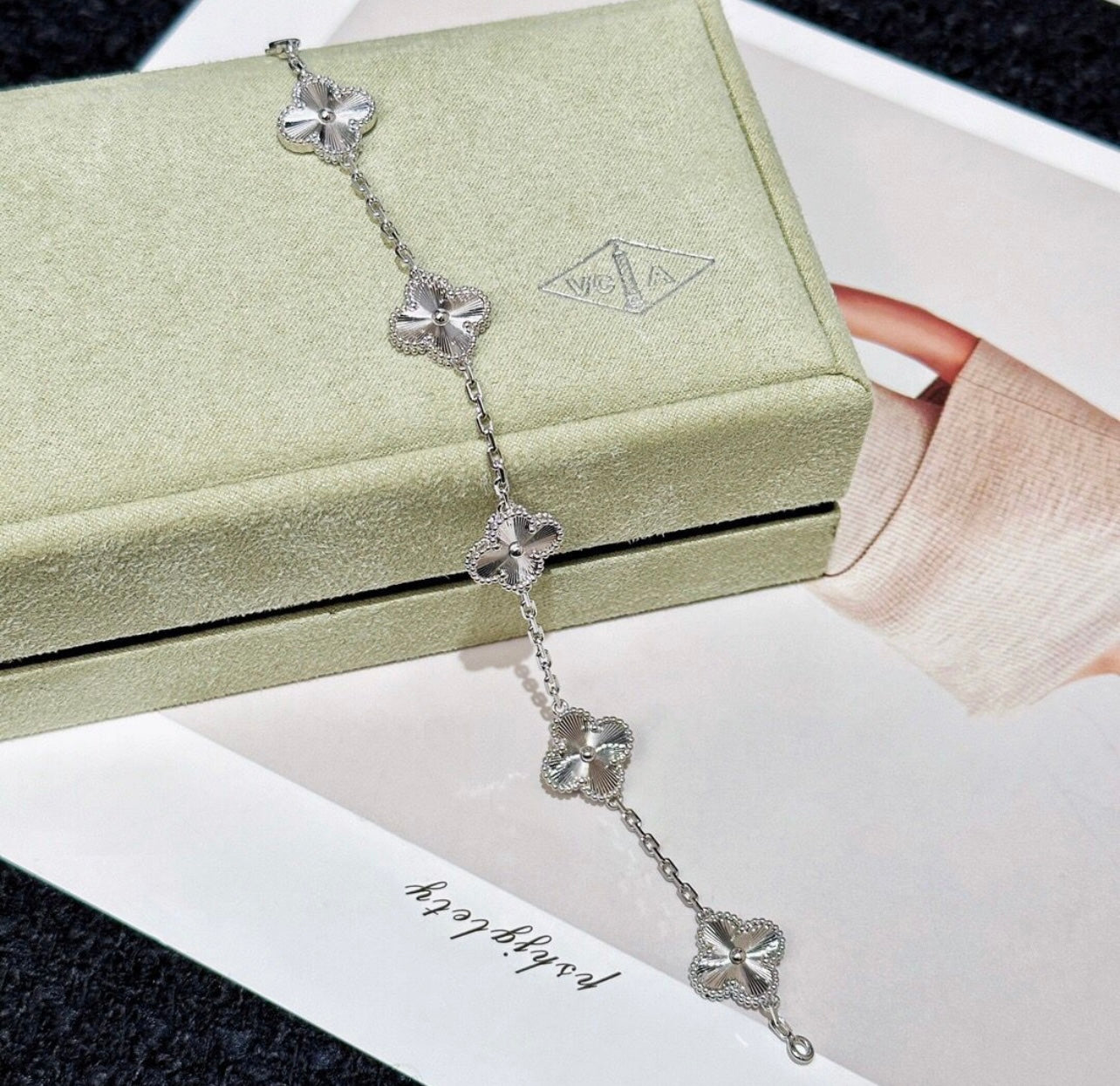 Kleeblatt-Armband mit 5 Kleeblättern in Silber