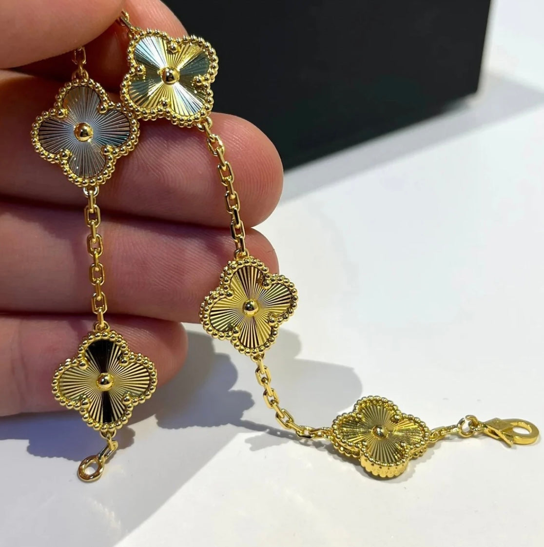 Kleeblatt-Armband mit 5 Kleeblättern in Gelb