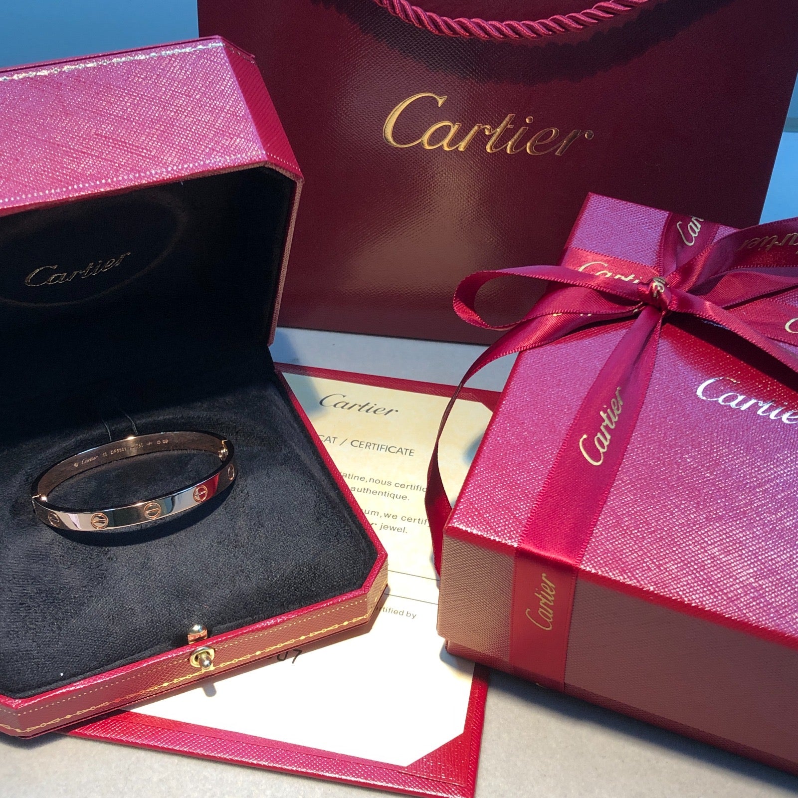 Romantisches Armband in Roségold