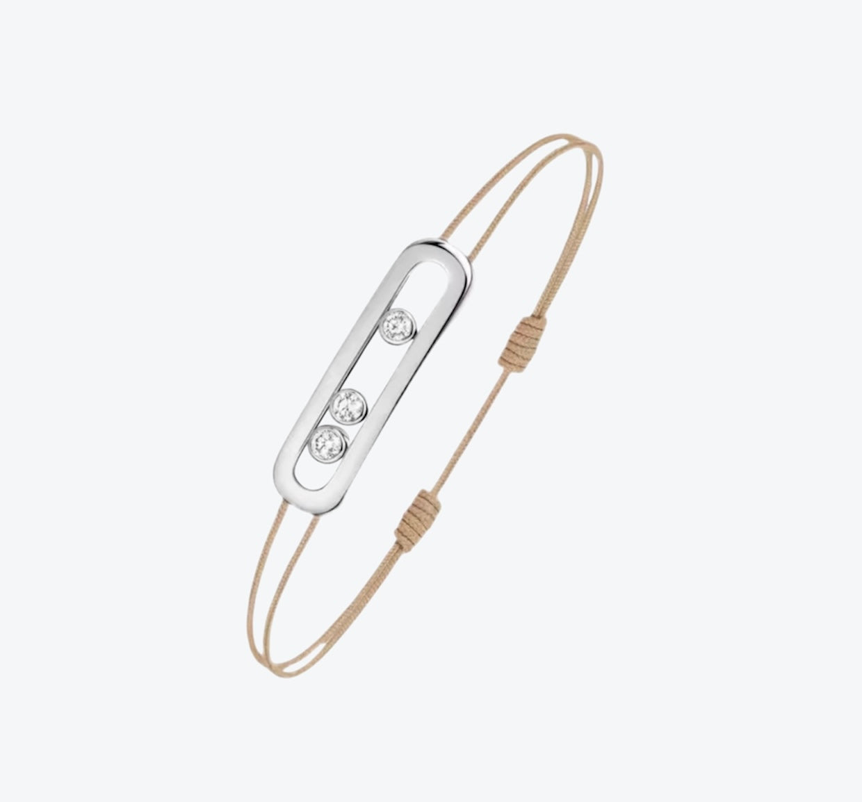 צמיד אהבה – חוט בגוון קרם עם אבזם בגוון כסף, 3 זירקונים נעים