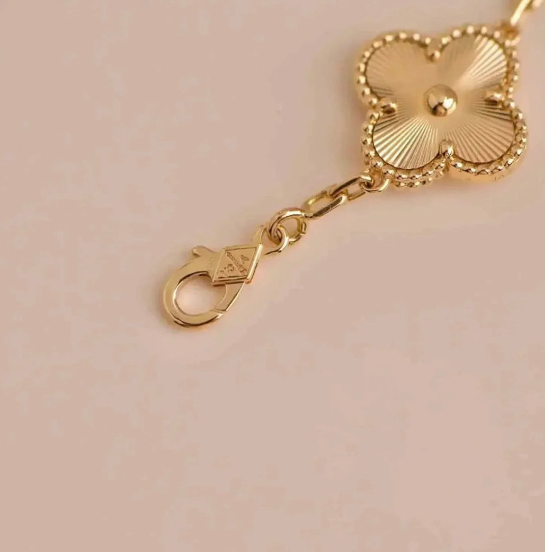 Kleeblatt-Armband mit 5 Kleeblättern in Gelb