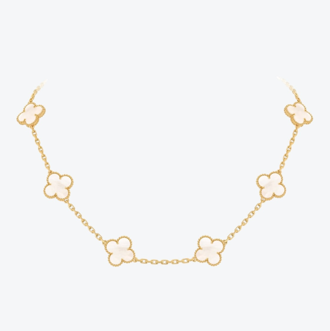 שרשרת 10 תלתנים בגוון זהב עם תליון תלתן בגוון לבן