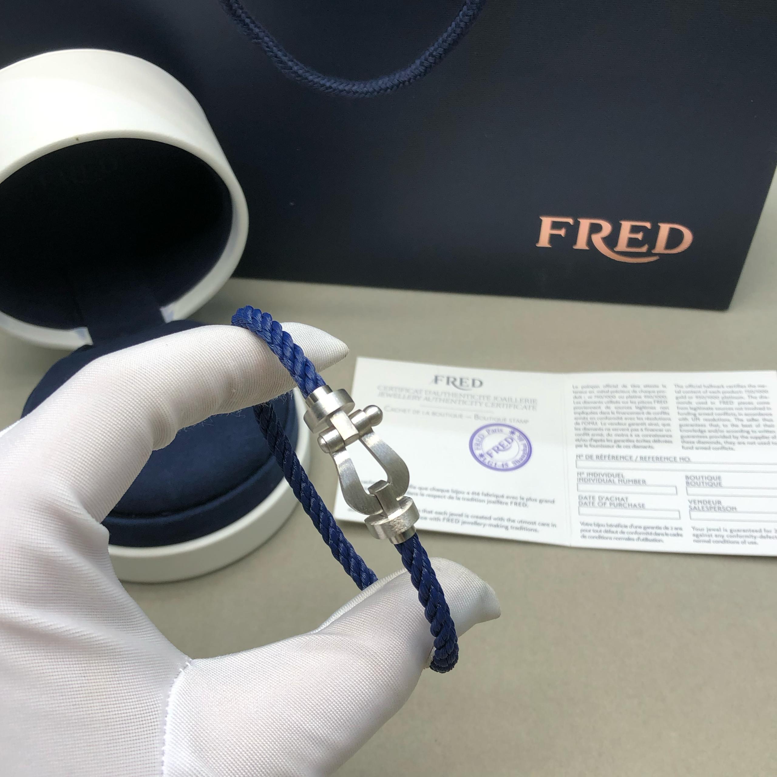 Luxury Bracelet with Blue Rope Strap and Silver-Toned Brushed Clasp — JEWELLUXE™