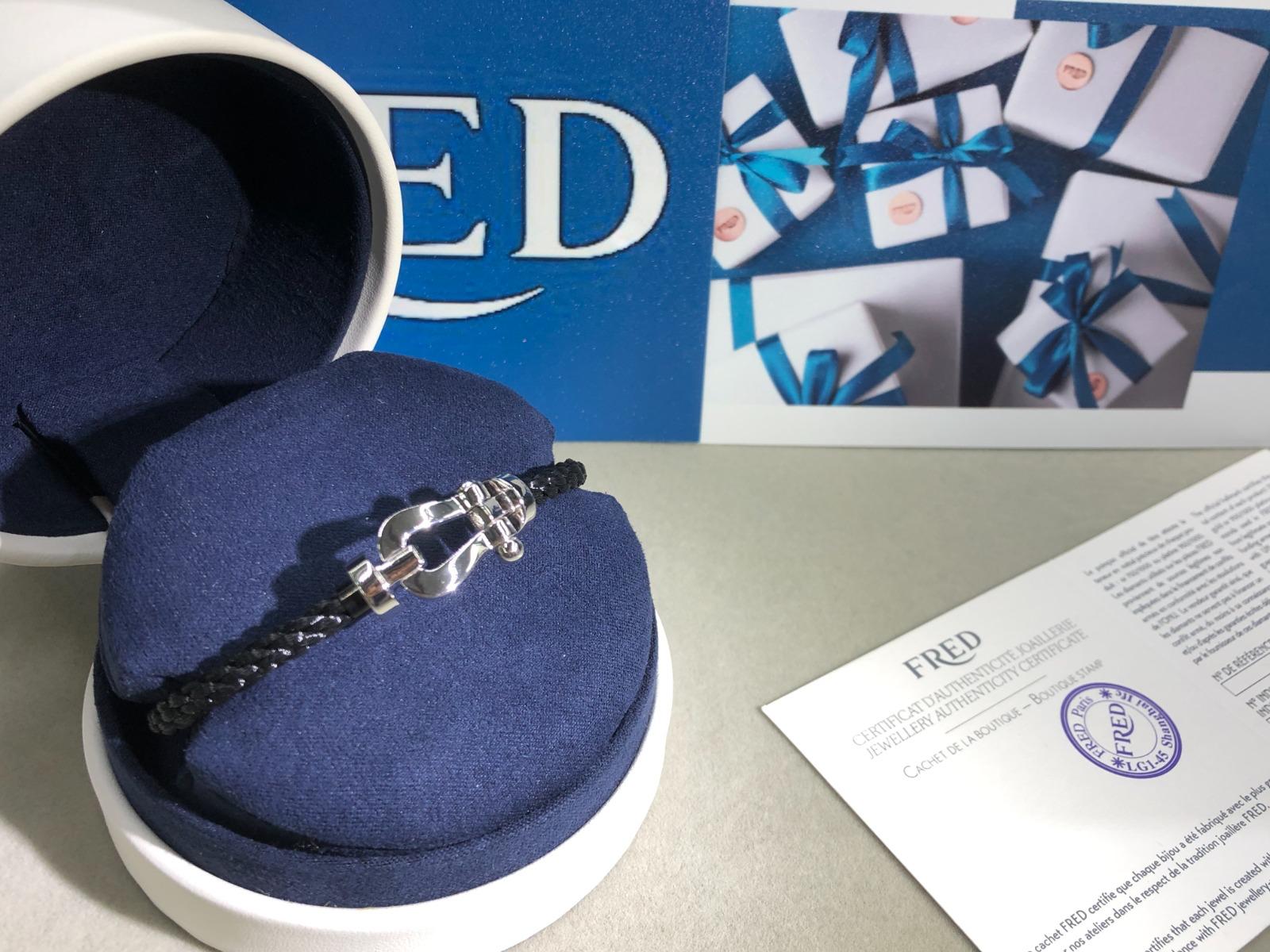 צמיד יוקרתי עם רצועת חבל (עבה) צבע שחור עמוק ואבזם מכסף 925 אלגנטיות יוקרתית - Jewelluxe