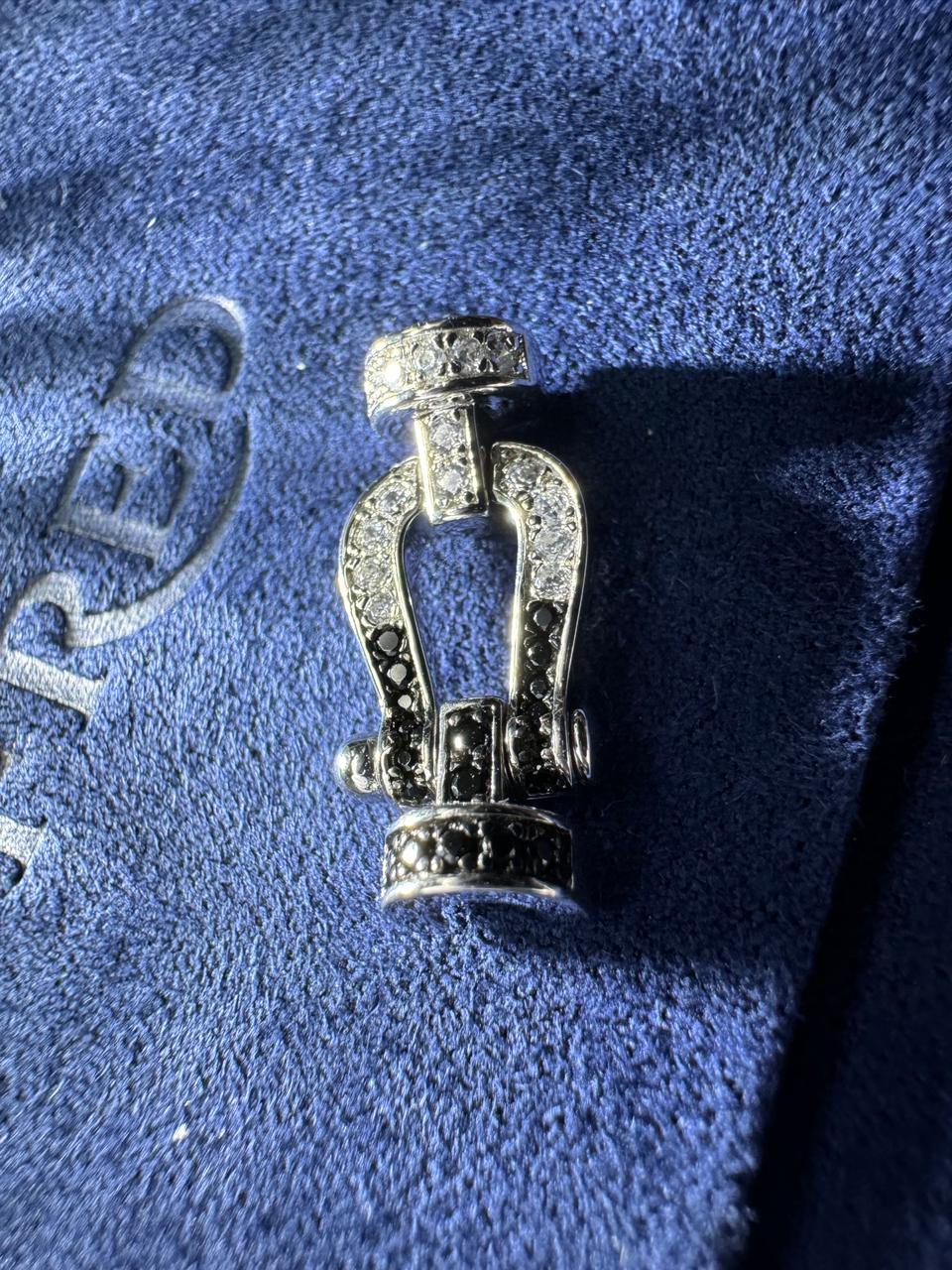 Jewelluxe הבזם מכסף סטרלינג עם זרקונים שחורים ולבנים - Jewelluxe