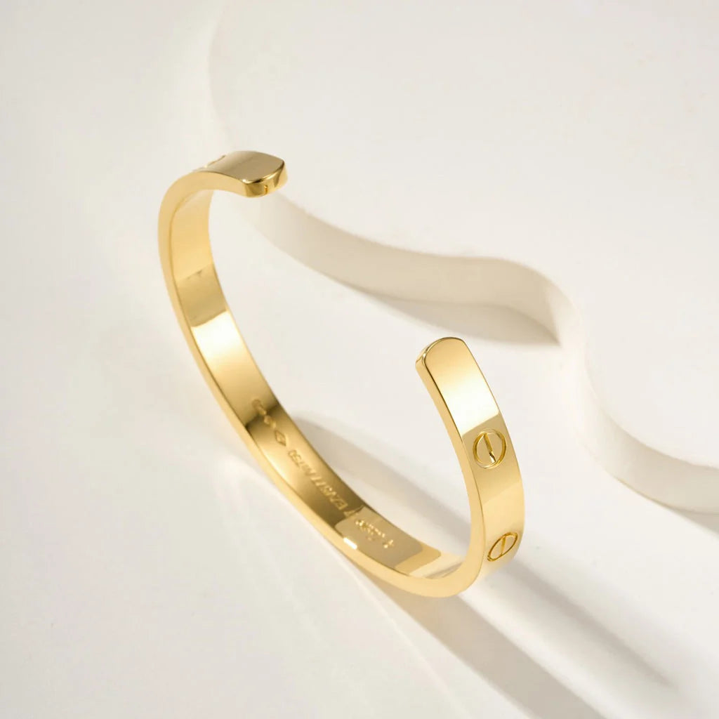 Elegant shiny gold open bracelet — JEWELLUXE™