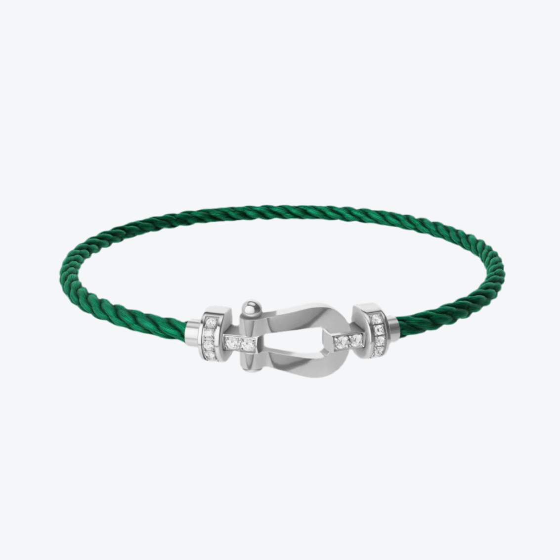 צמיד יוקרתי עם רצועת חבל ירוקה ואבזם בגוון כסף משובץ חצי זירקונים