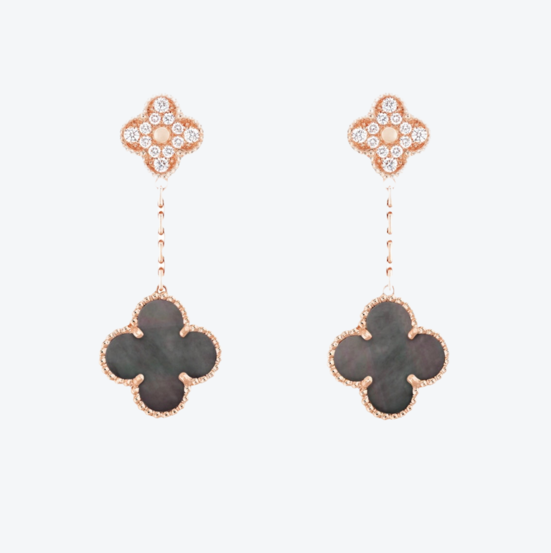 עגילי תלייה עם שני תלתנים צבע ורוד – זוהר ואלגנטיות בכל הופעה