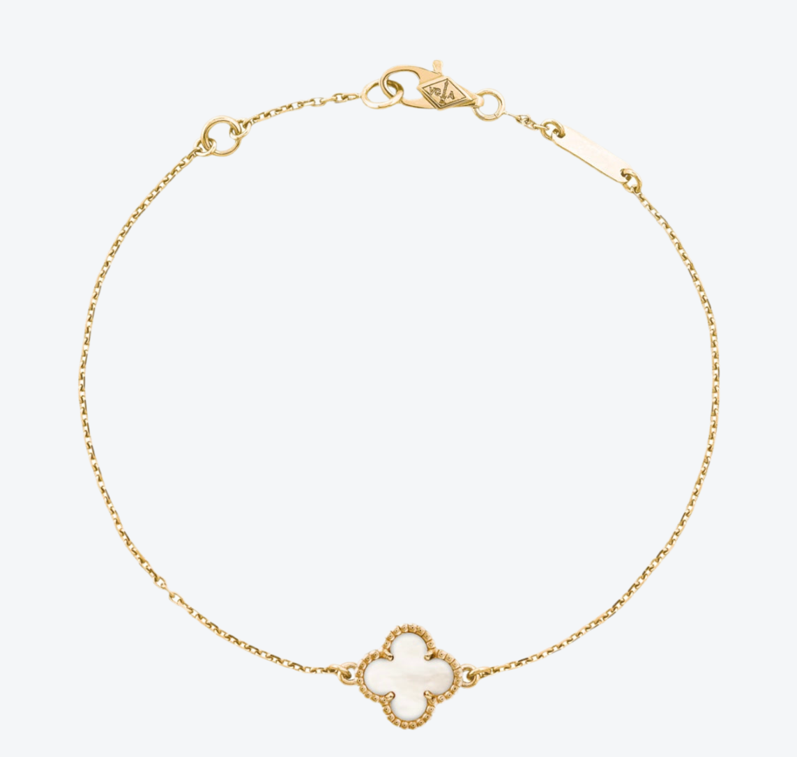 צמיד תלתן בגוון זהב עם תלתן בגוון לבן