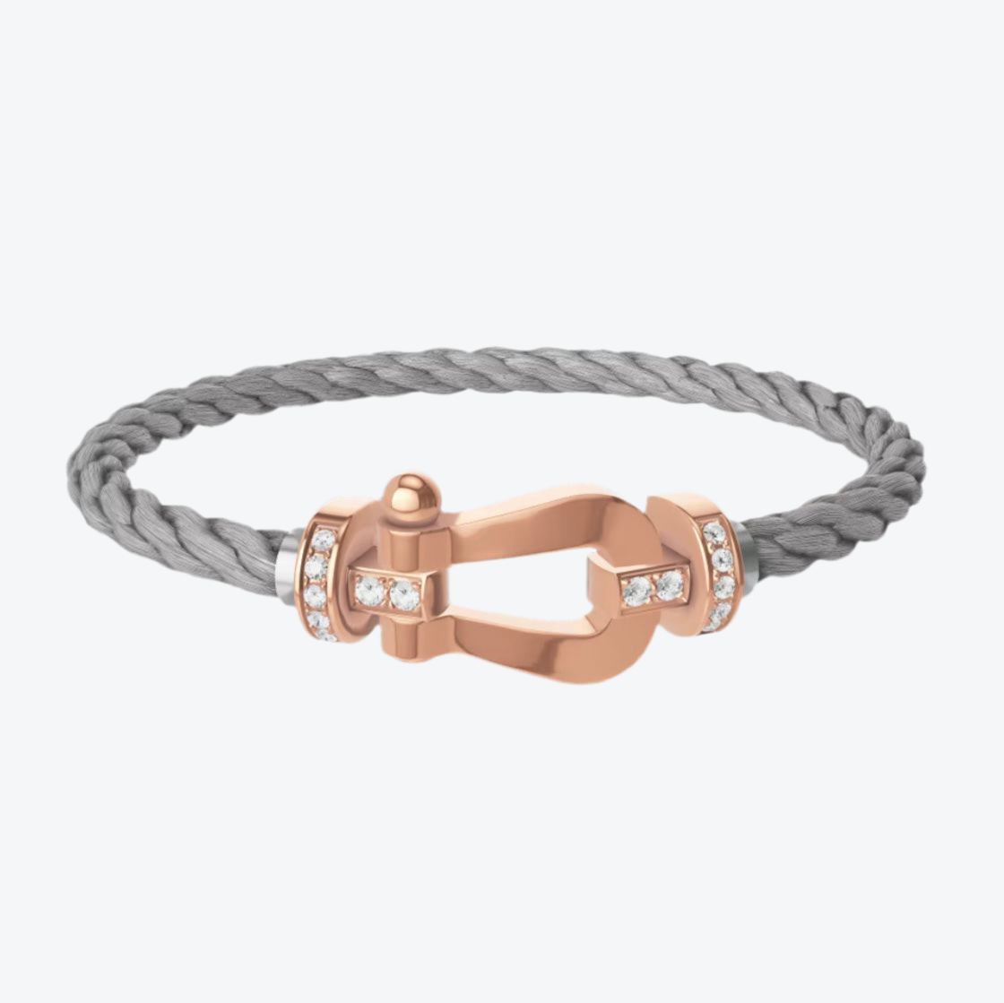 צמיד יוקרתי עם רצועת מתכת כסופה ואבזם בגוון זהב ורוד משובץ חצי זירקונים