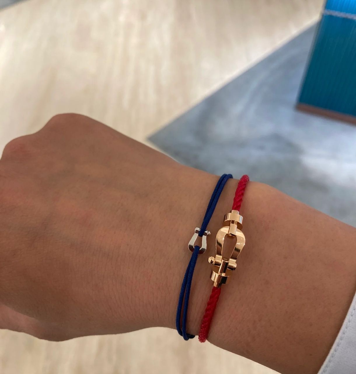 צמיד יוקרתי חבל כחול עם אבזם כסוף