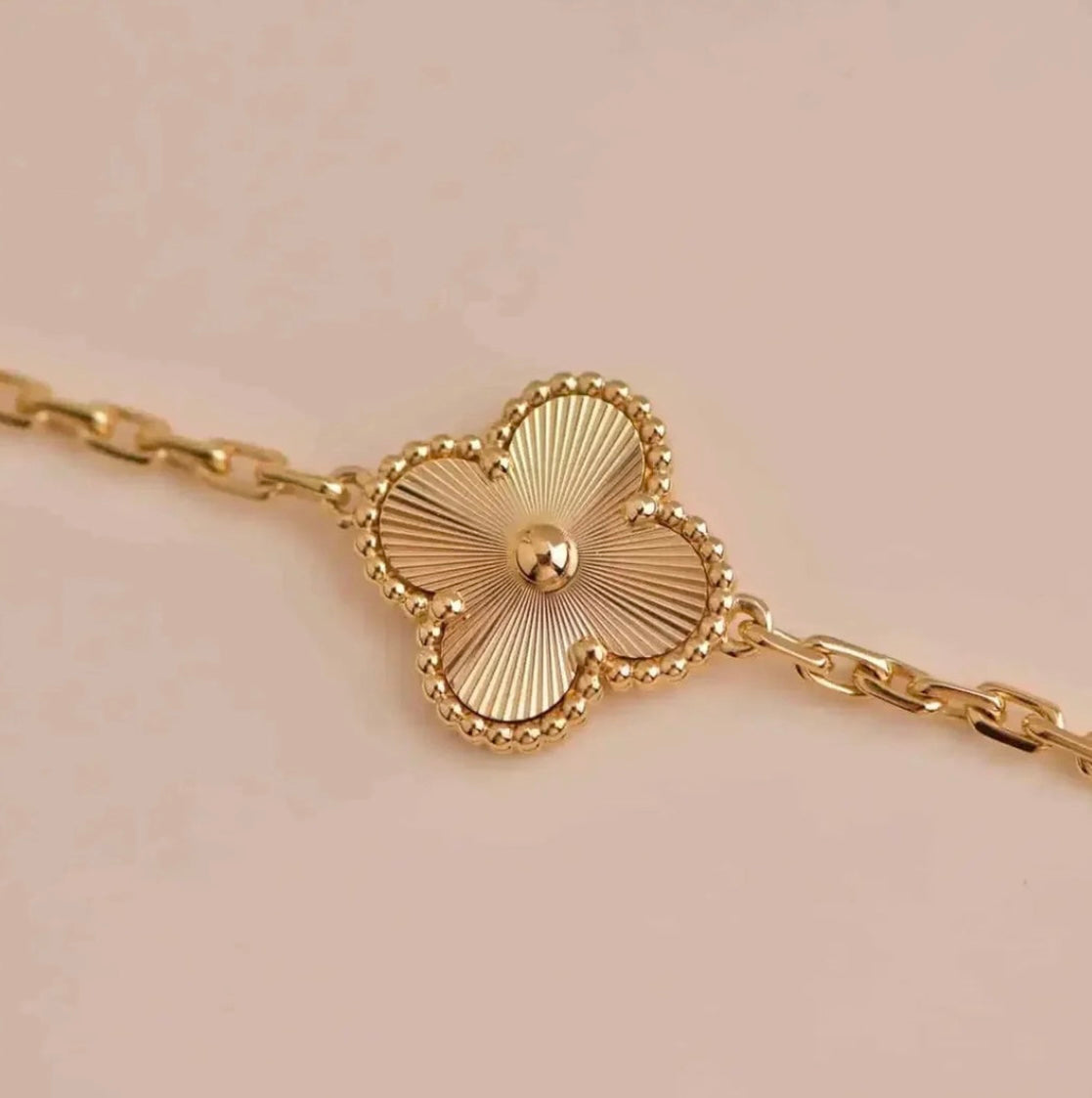 Kleeblatt-Armband mit 5 Kleeblättern in Gelb 