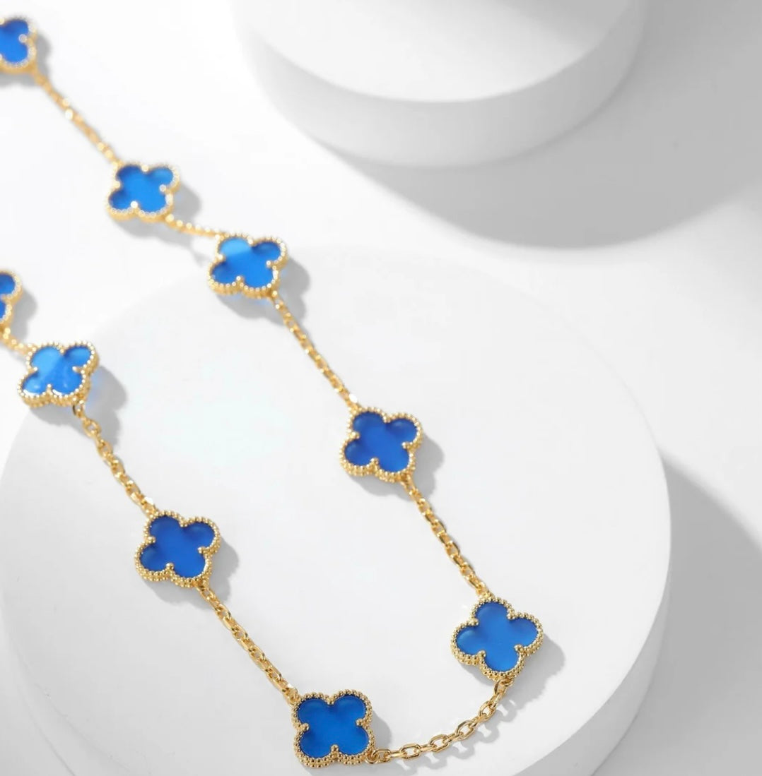 Collier trèfle à 10 feuilles doré avec pendentif trèfle bleu