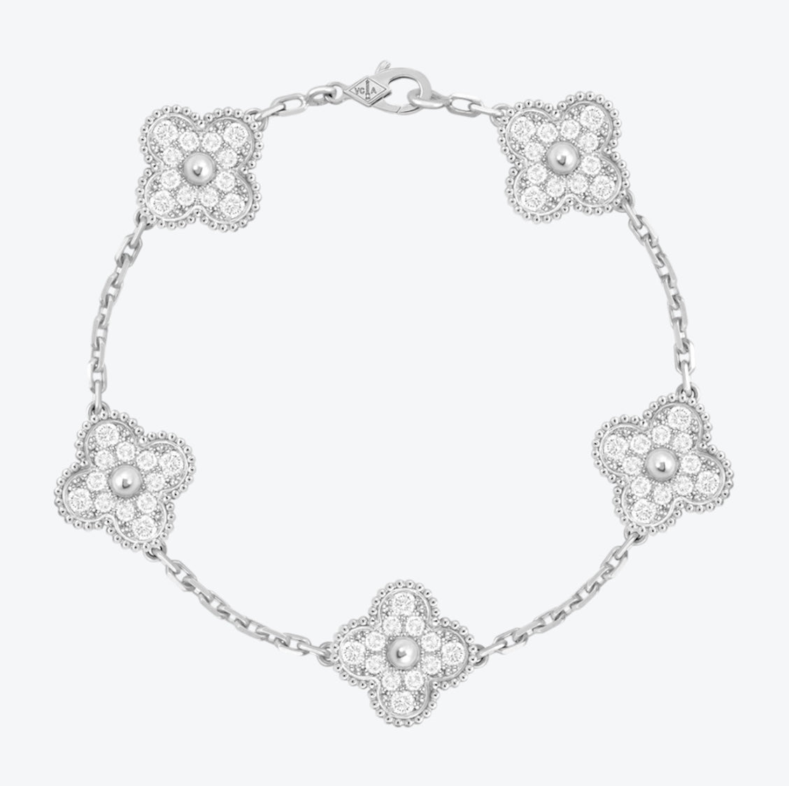 צמיד תלתן בגוון כסף עם 5 תלתנים בגוון כסף ומשובץ זירקונים נוצצים