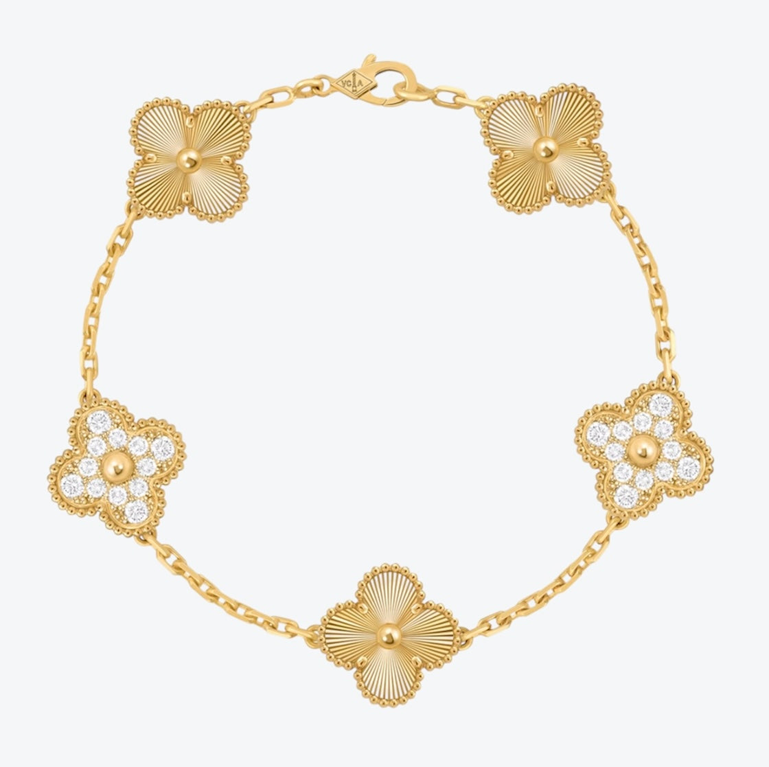 צמיד תלתן בגוון זהב עם 5 תלתנים בגוון זהב ומשובץ זירקונים נוצצים