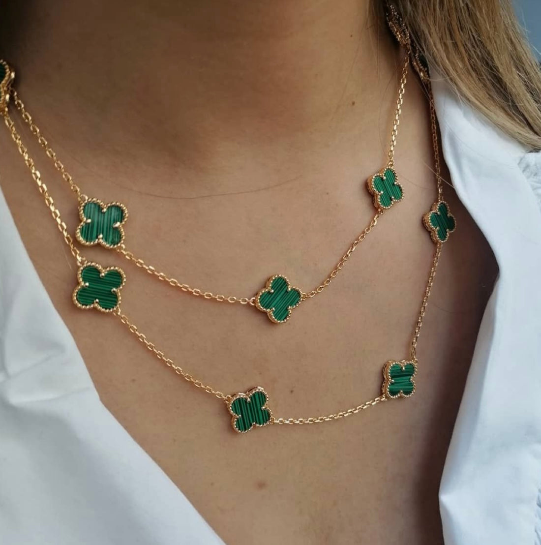Collier trèfle 20 feuilles doré avec pendentif trèfle vert — JEWELLUXE™