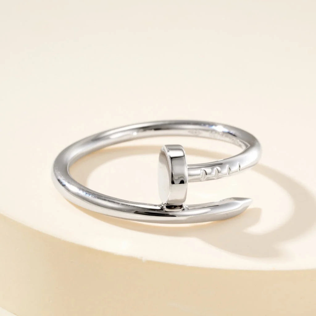 Elegant Nail Ring in Shiny Silver — JEWELLUXE™