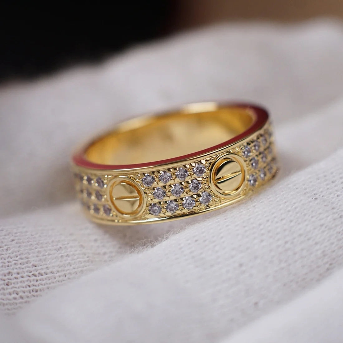 Elegant gold-toned ring adorned with sparkling zircons — JEWELLUXE™