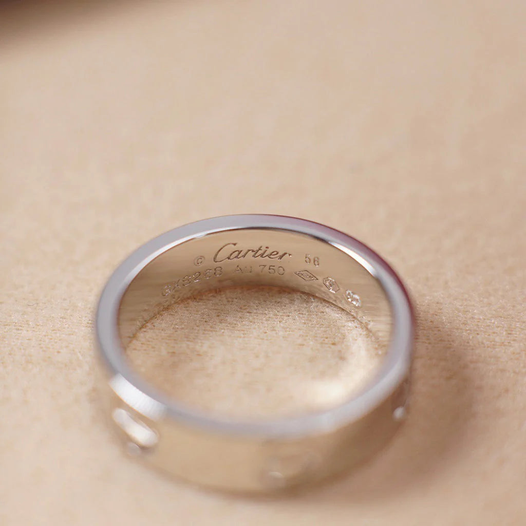 טבעת אלגנטית בגוון כסף מבריק — JEWELLUXE™