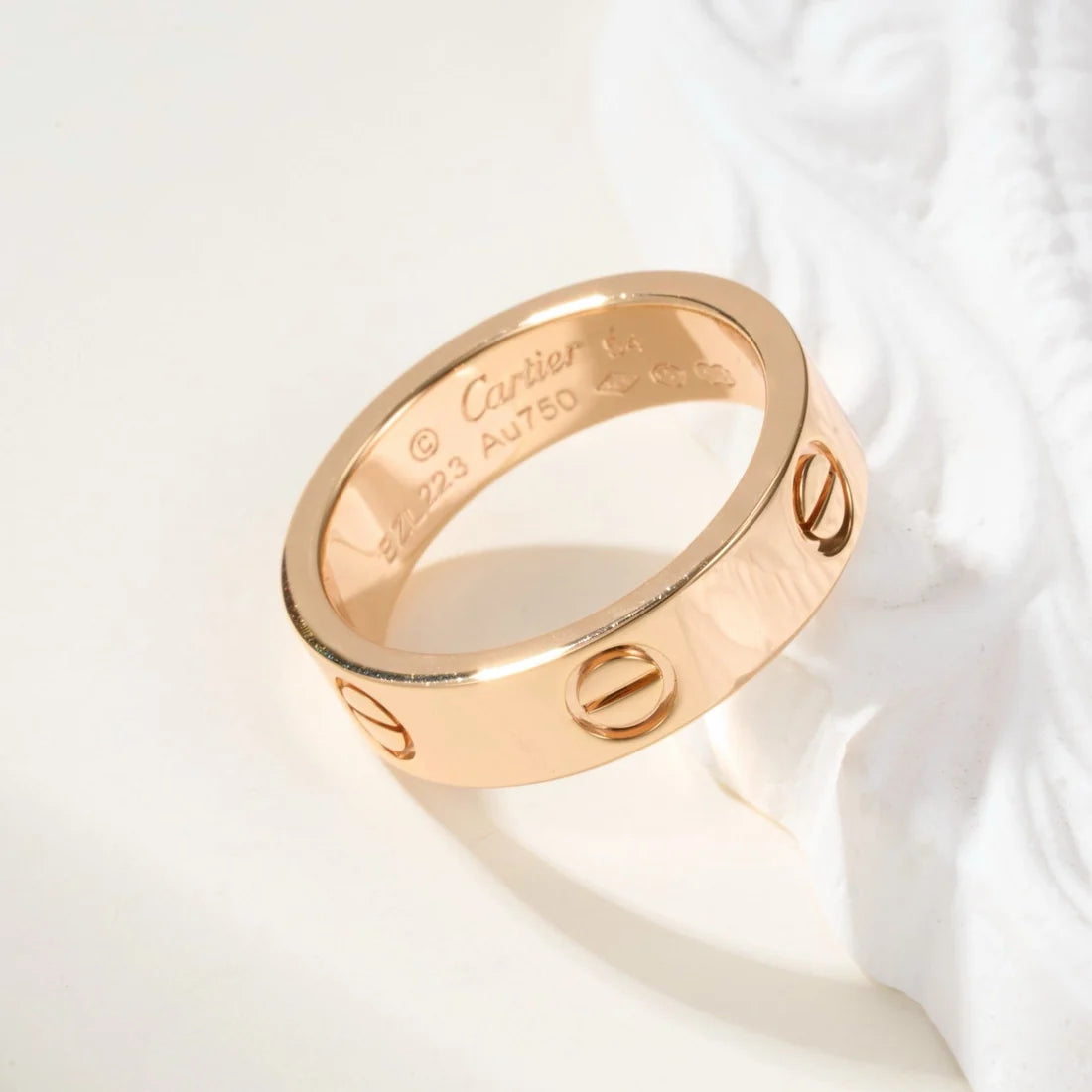 טבעת אלגנטית בגוון ‎רוז־גולד מבריק — JEWELLUXE™
