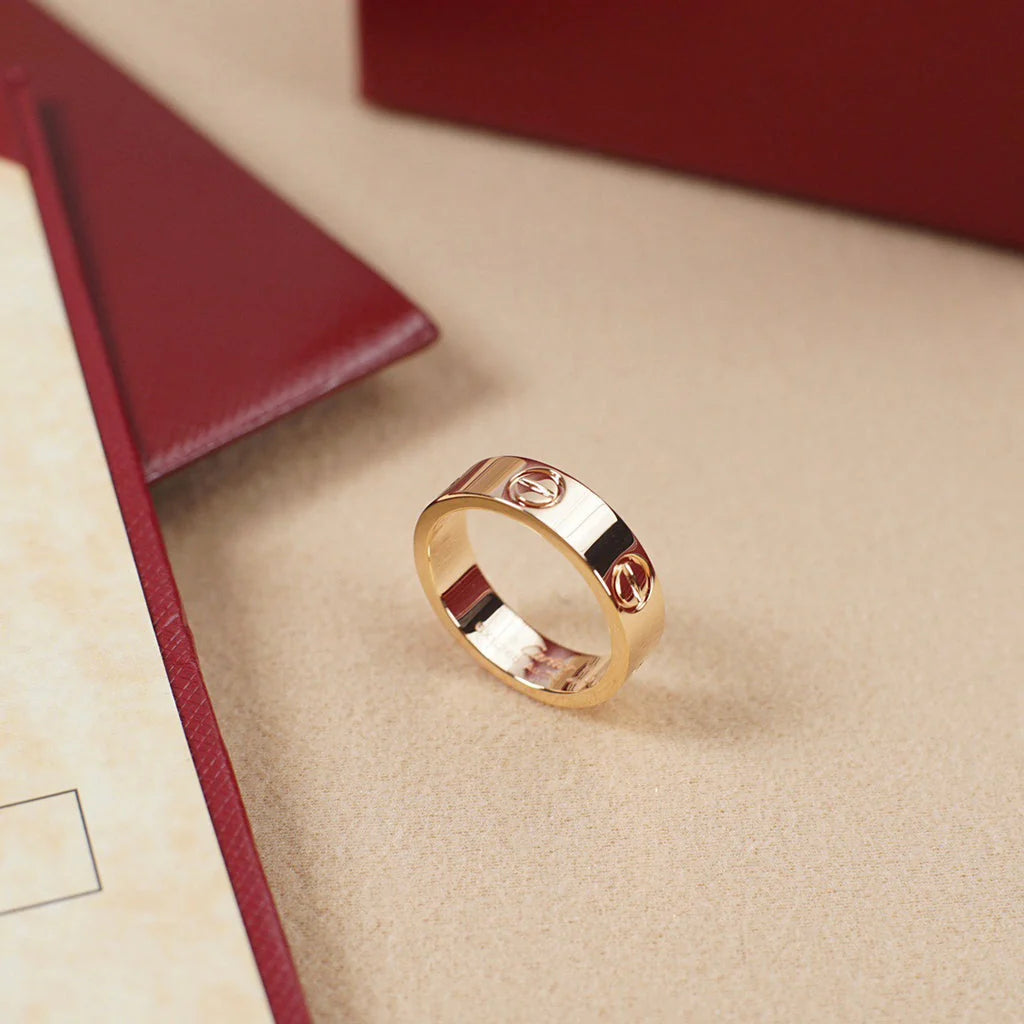 טבעת אלגנטית בגוון ‎רוז־גולד מבריק — JEWELLUXE™